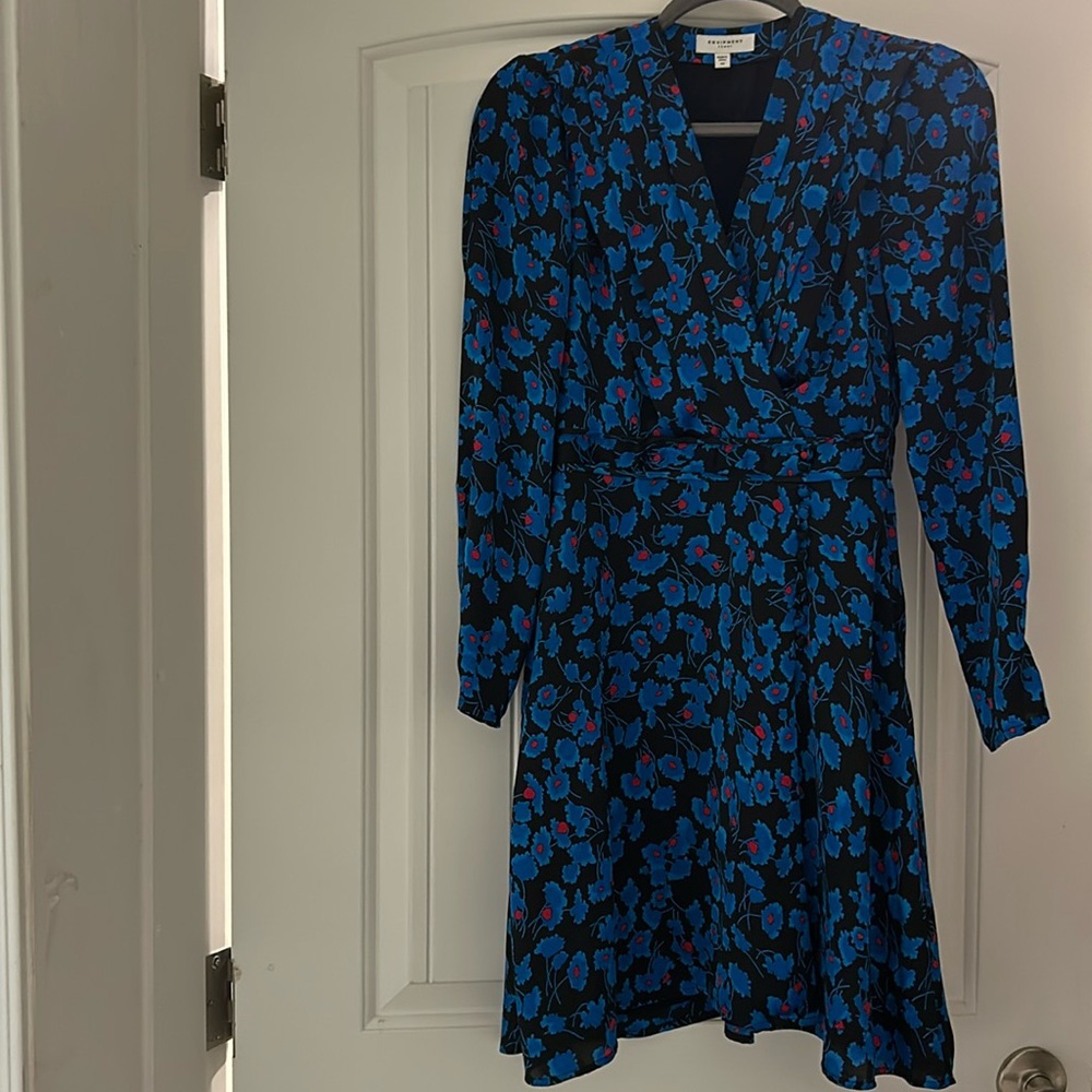 Equipment dress